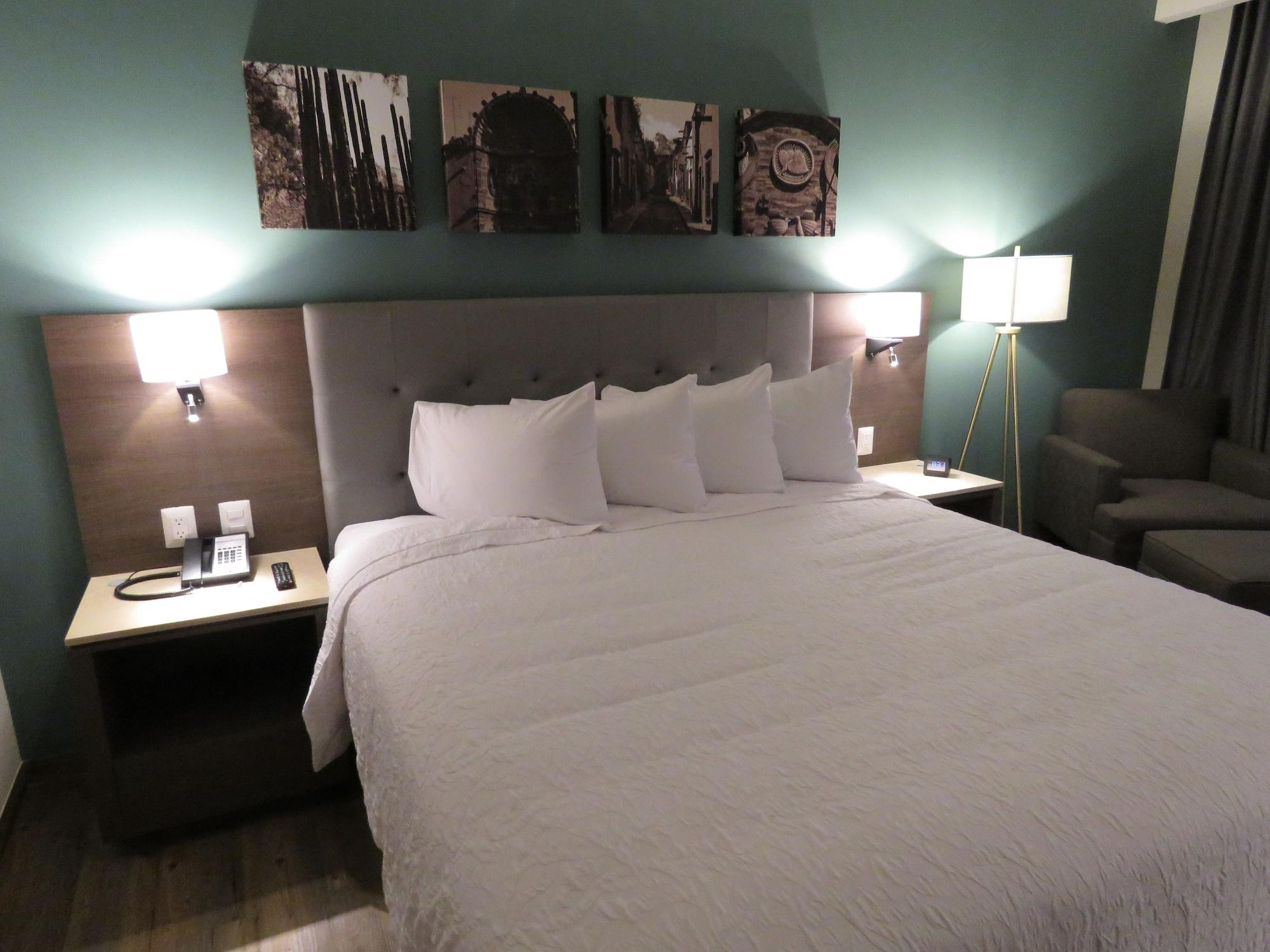 Hampton Inn By Hilton Celaya Celaya  Eksteriør bilde