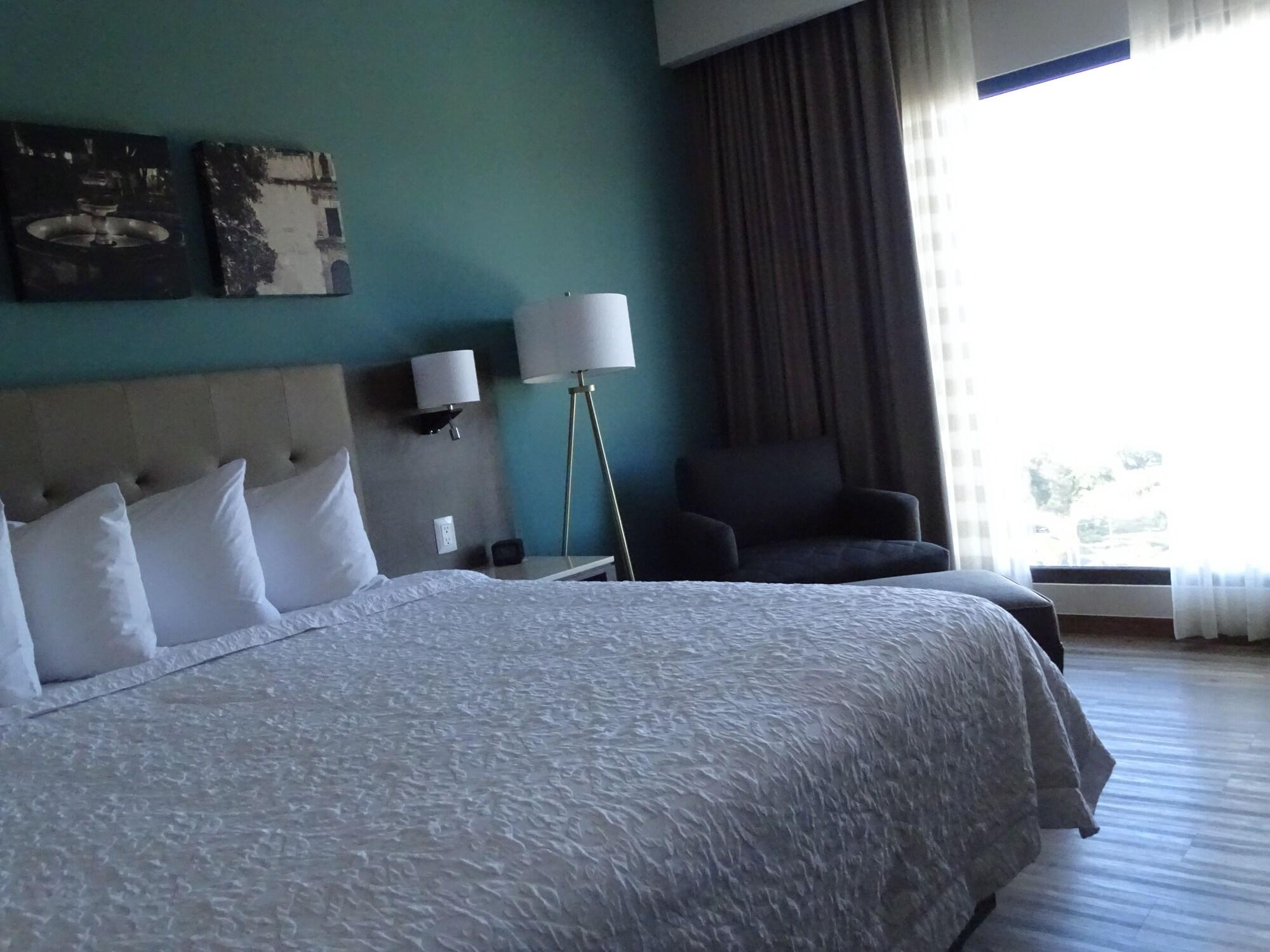 Hampton Inn By Hilton Celaya Celaya  Eksteriør bilde