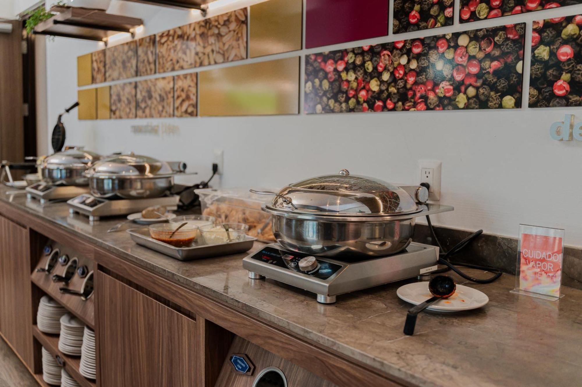 Hampton Inn By Hilton Celaya Celaya  Eksteriør bilde